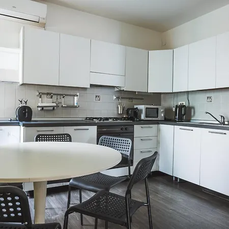 Piazza Goldoni Mazzini *free Wifi* * Trieste