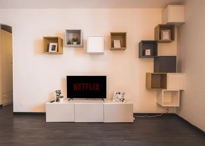 Piazza Goldoni Mazzini *free Wifi* Triëst