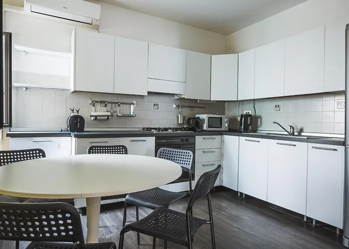 Piazza Goldoni Mazzini *free Wifi* * Triëst