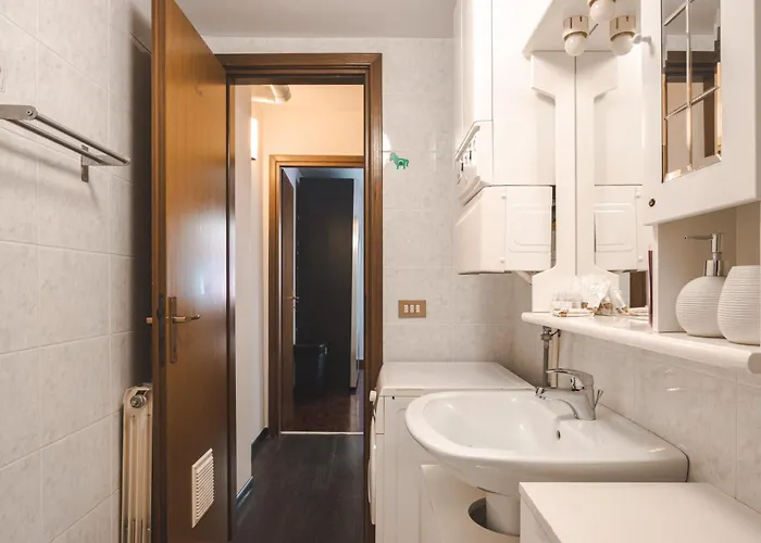 Piazza Goldoni Mazzini *free Wifi*